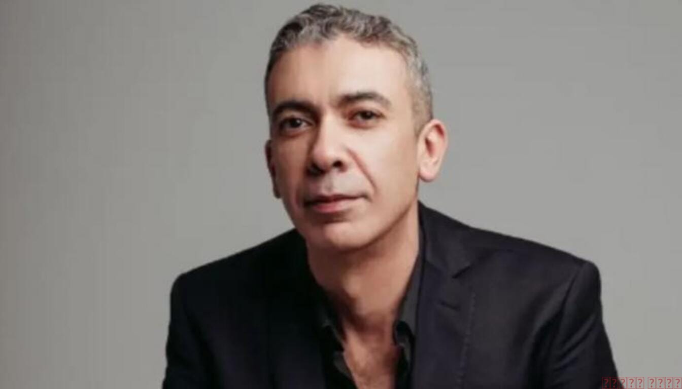 من هو الدكتور ضياء العوضي؟ رحلة التميز في الطب والبحث العلمي